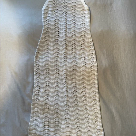 Old Navy Beige Textured Maxi Dress - Picture 3 of 3